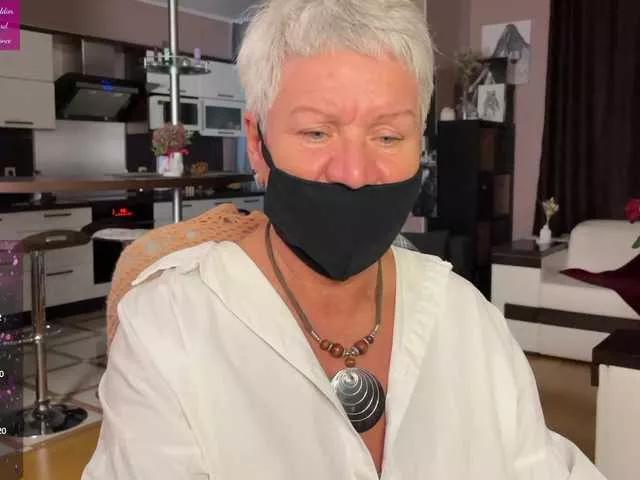 Freechat roxana-brooks on BongaCams