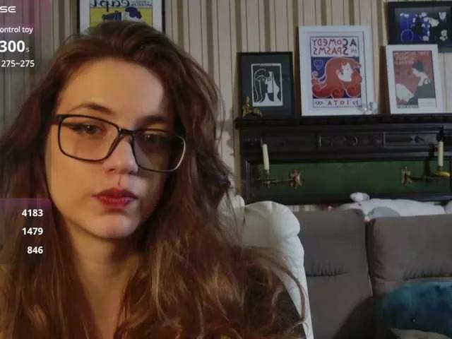 sarahsupershy on BongaCams 