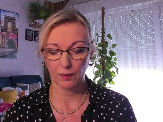 SoftVANESSA on BongaCams