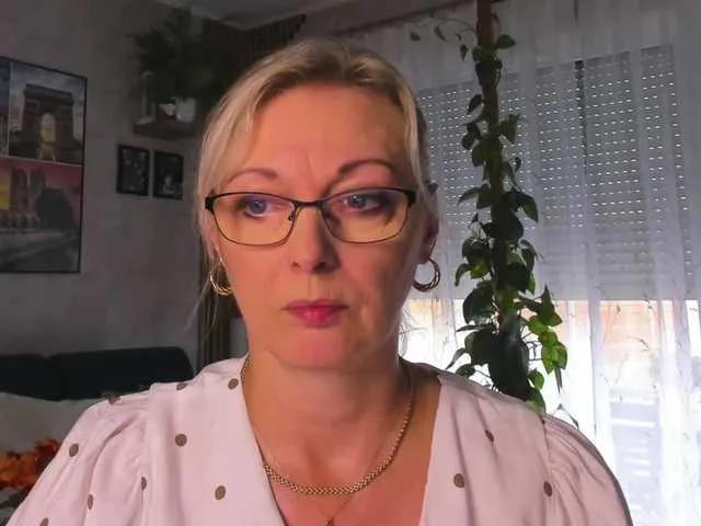 BongaCams SoftVANESSA is Freechat SoftVANESSA — I am a cooking addict, yes ! My dream is to make the whole world smell better with my cookies and my special plates I like to cook, The secret ingredient is always love, I like to put love in all I do. I believe laughter is brightest when the food is...