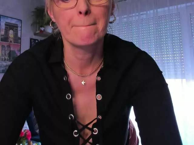 SoftVANESSA on BongaCams