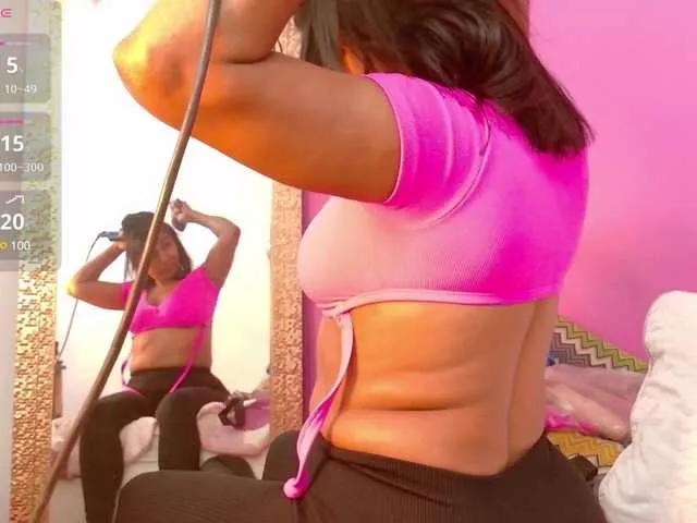thickebonyass on BongaCams 