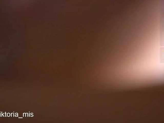 Vikki100500 on BongaCams 