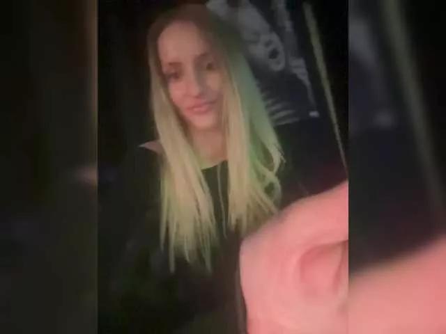 weaksii on BongaCams