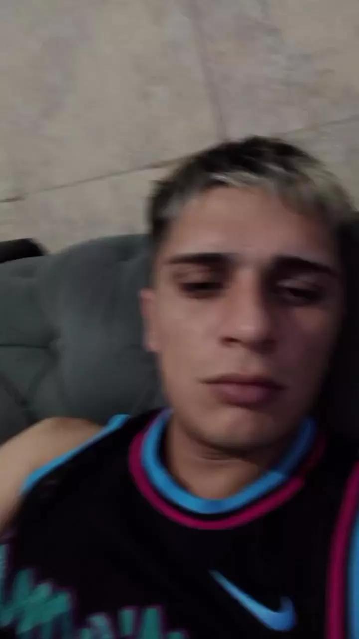 agustin512 on Cam4 