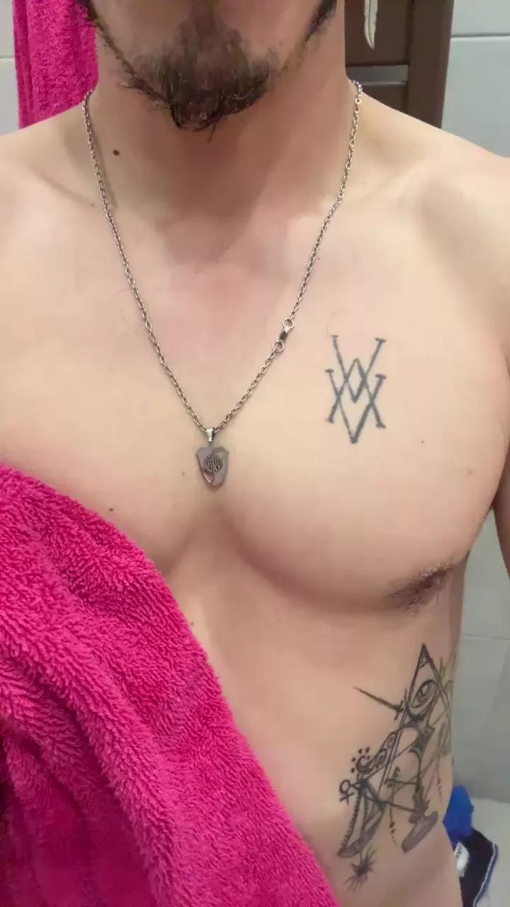 alederiver94 on Cam4 