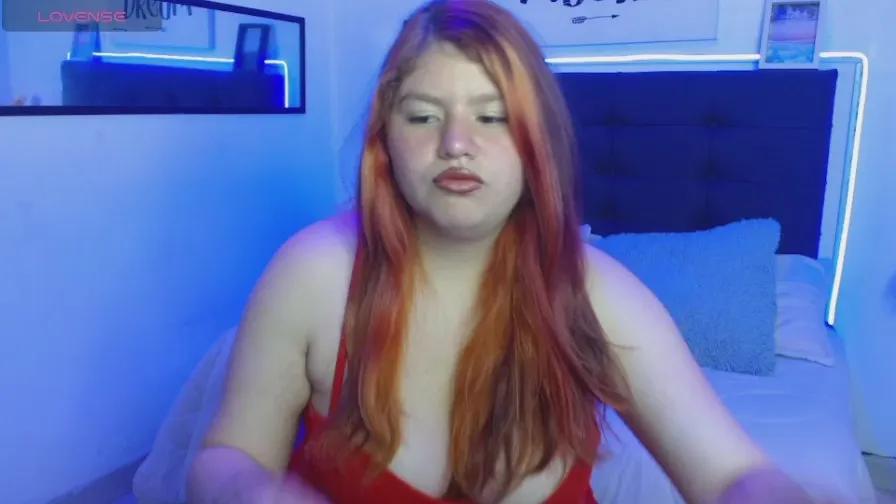 Alexaa_xx —  #schoolgirl #striptease #C2C #pee #ass #feet #pussy