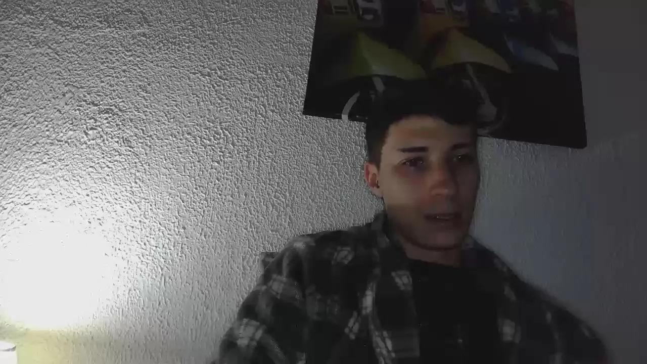 alexbg2_sexy on Cam4 