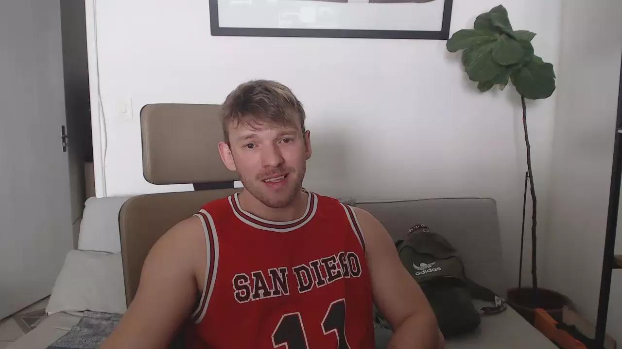 Alexthick on Cam4 