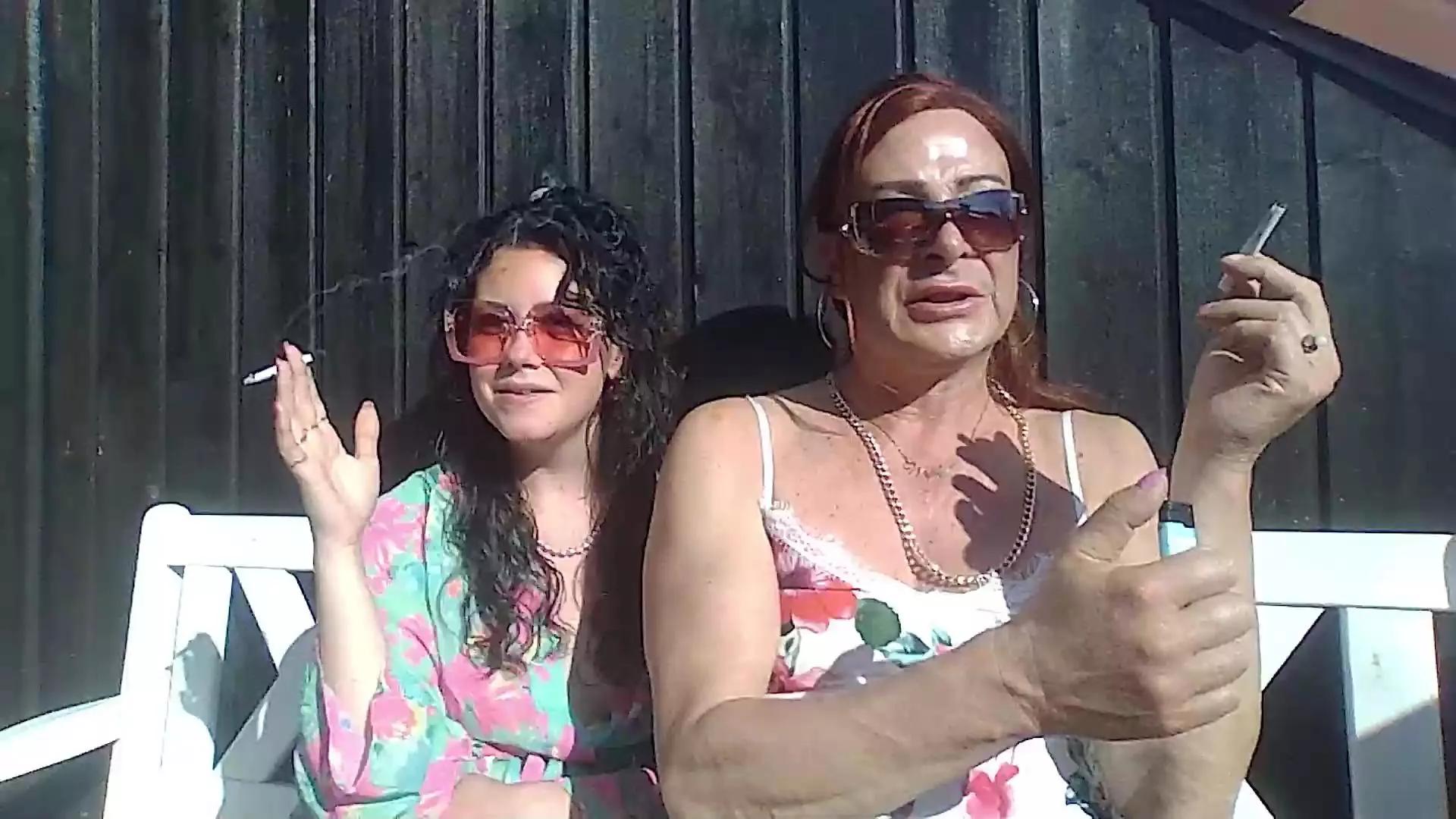 Anazone1 on Cam4 