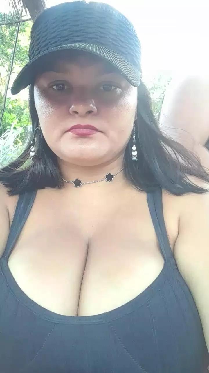 Anne_Moreninha on Cam4 