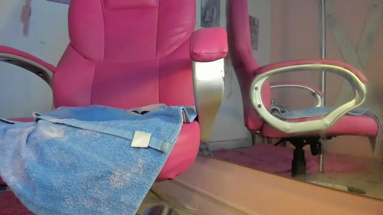 ANTONELLA_KLING on Cam4 