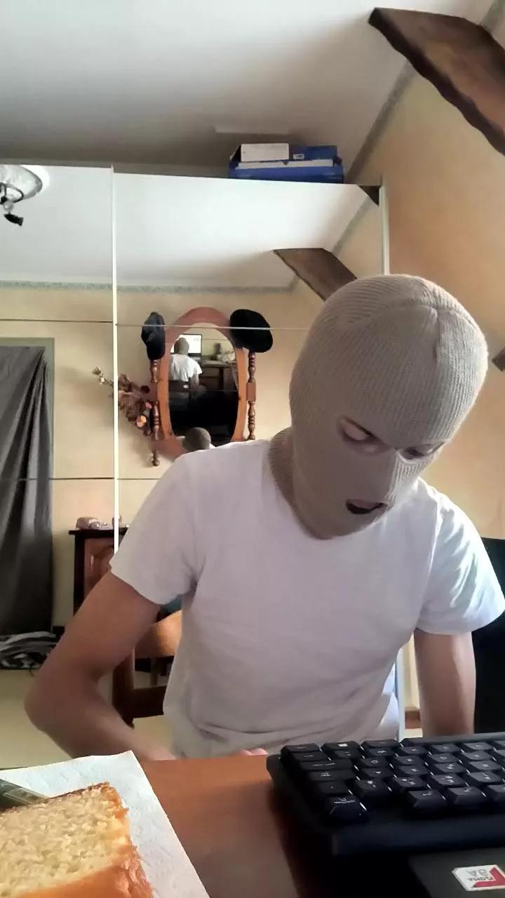 AresSothys on Cam4 