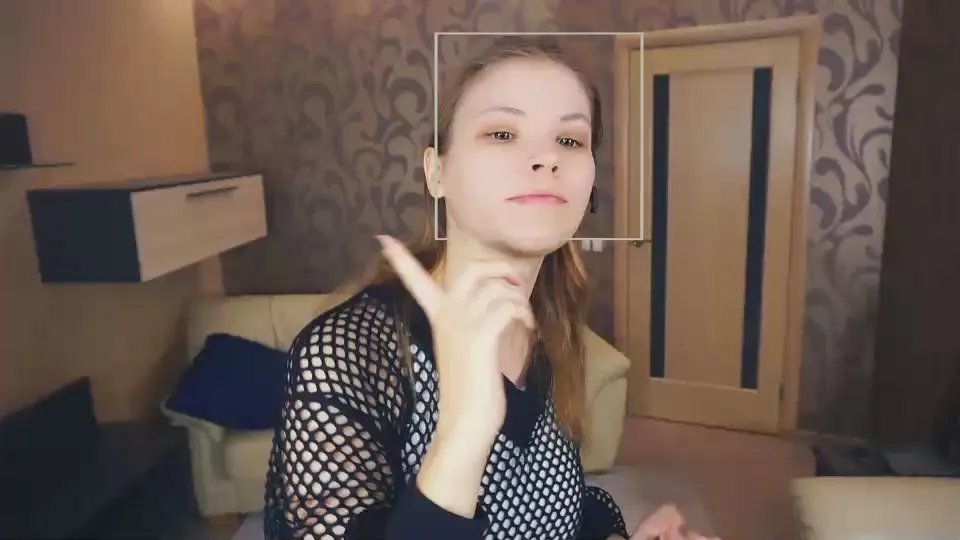 ArlettaParoda —  #feet #C2C #schoolgirl #armpits #cute #cosplay #amateur