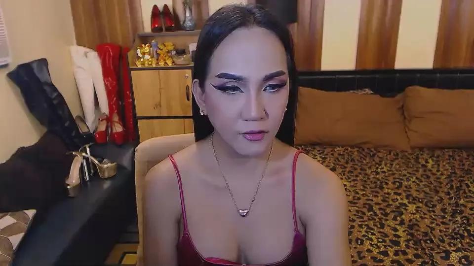 AsianDomAthena on Cam4 