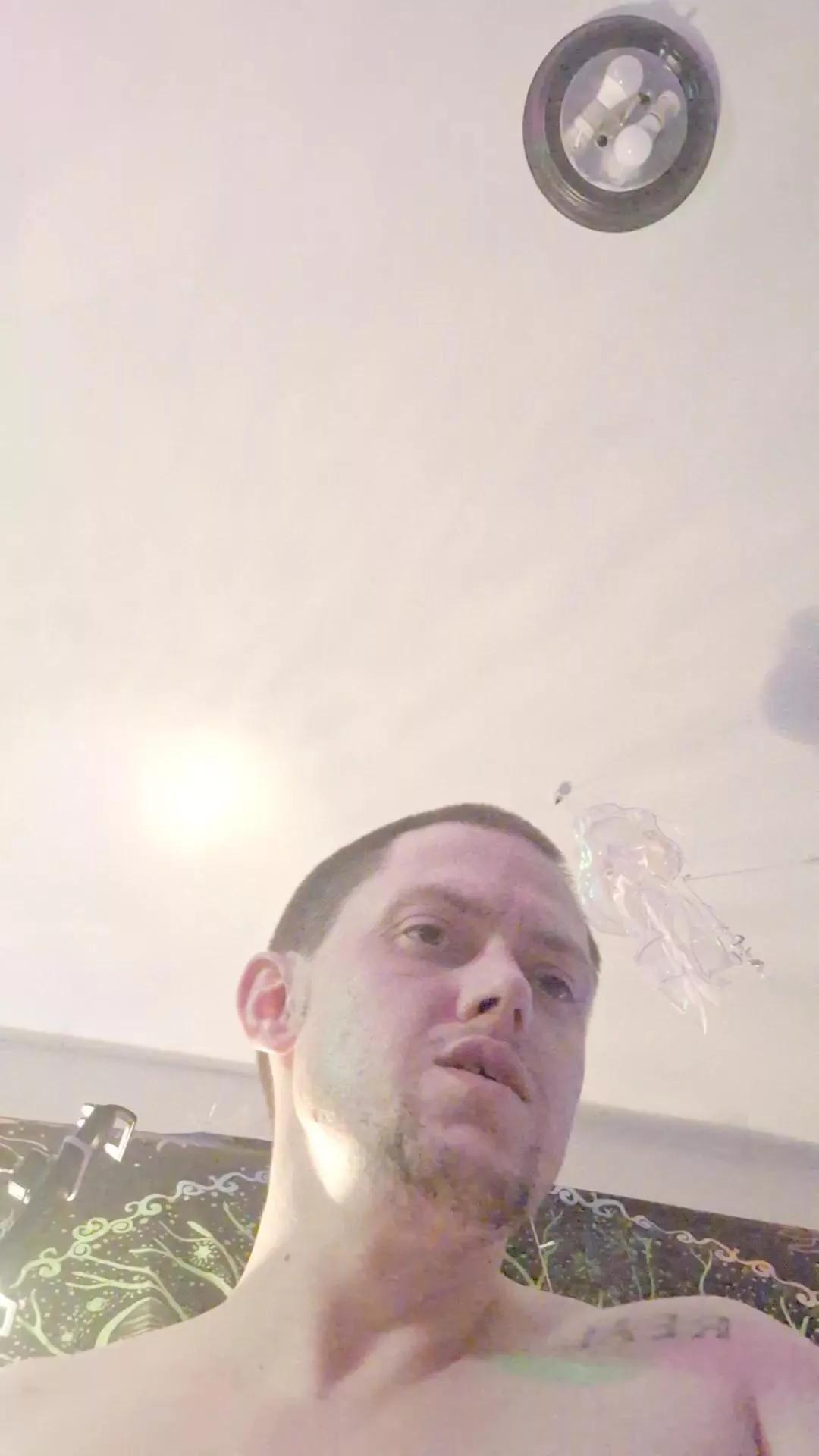 baby187bigdick1 on Cam4 