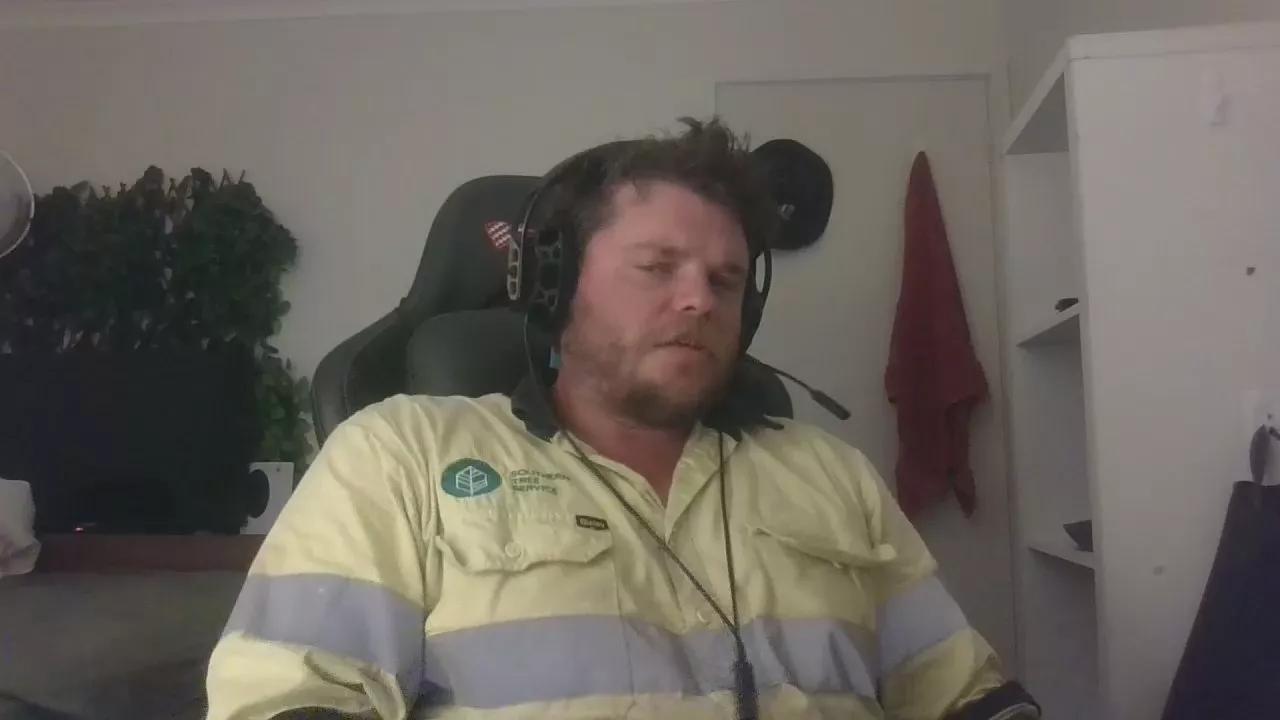 BabyFaceLoco on Cam4