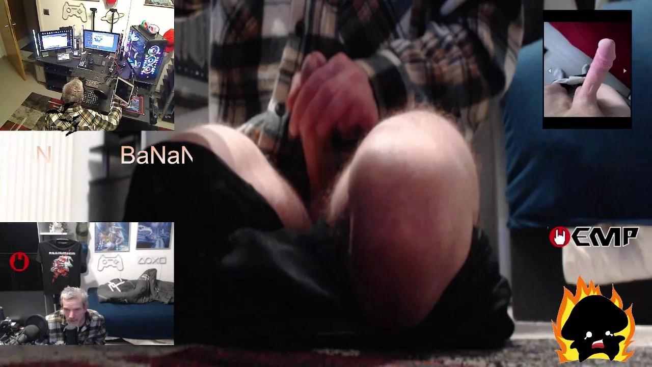 BaNaNeNOrAnGeN on Cam4 