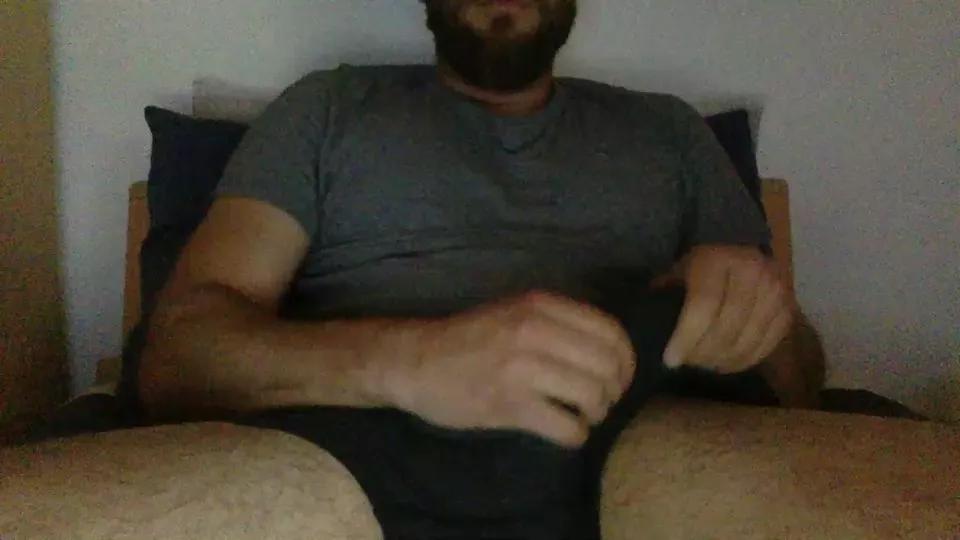 Bartikxxx on Cam4 