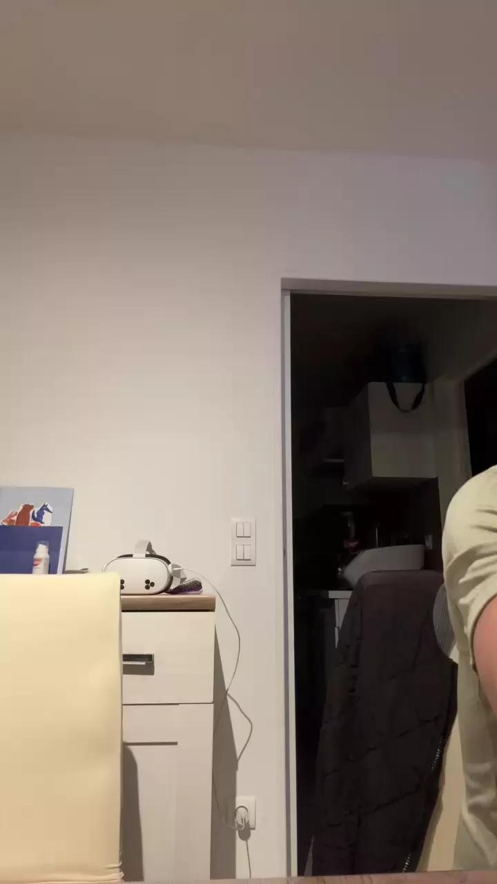 Basboy89 on Cam4 