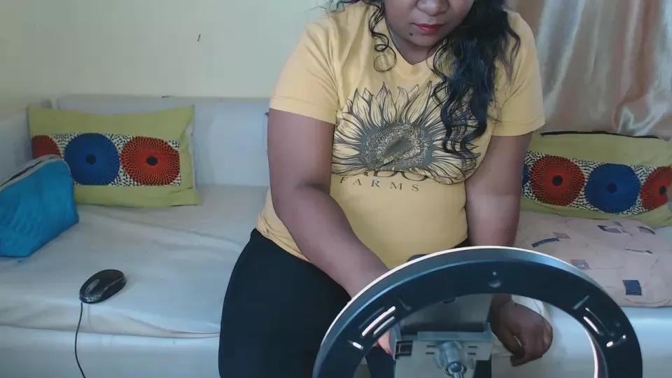 bellelinda on Cam4 