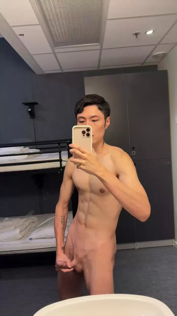 bennylin1992 on Cam4 