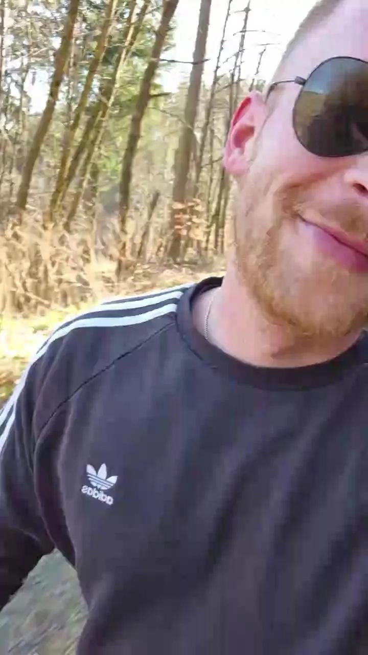 BigUncutBiGuy on Cam4 