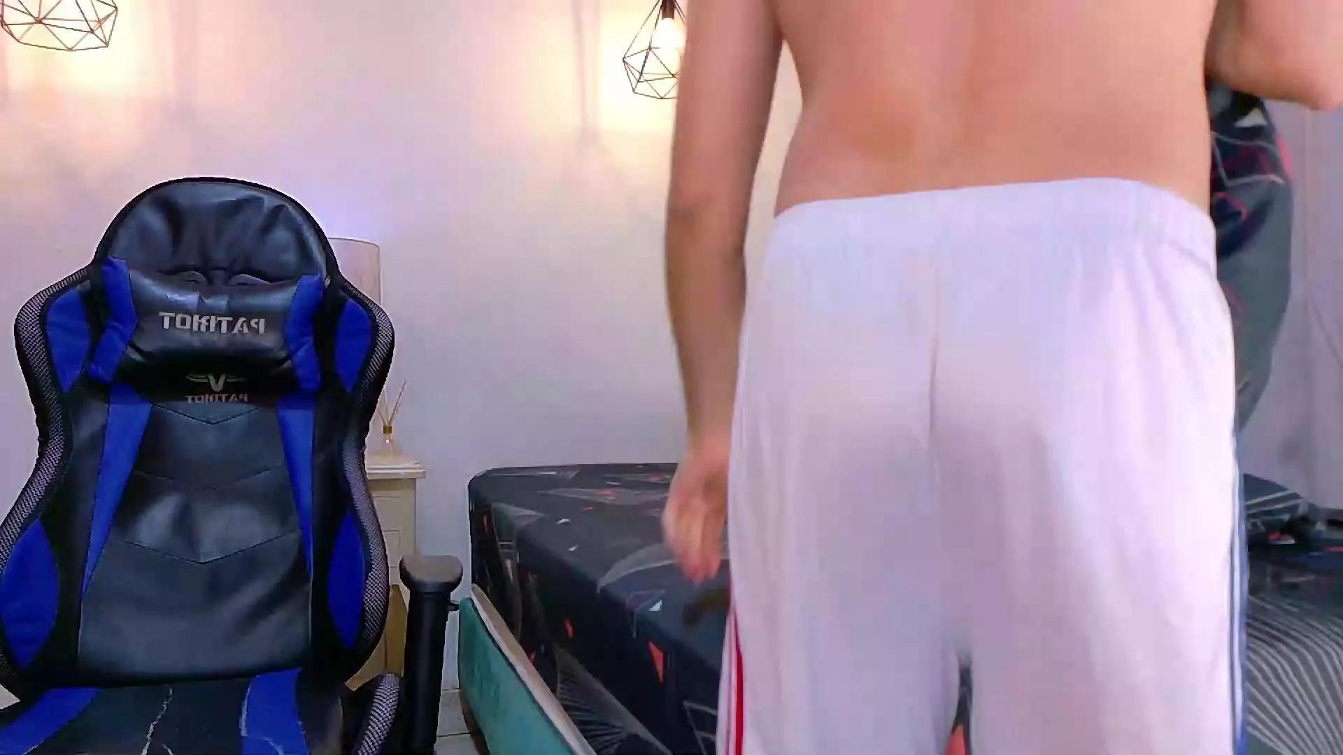 Billyytomy on Cam4 