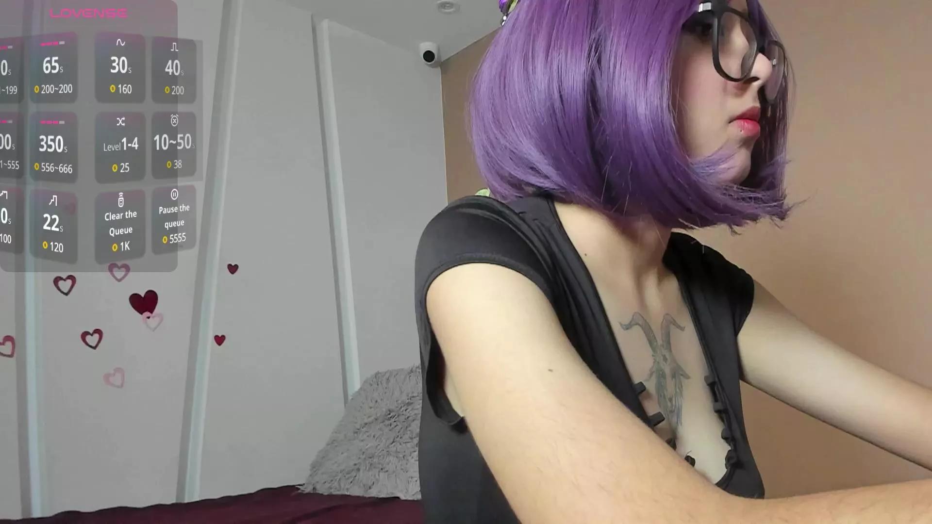 Blue_Sixx on Cam4 