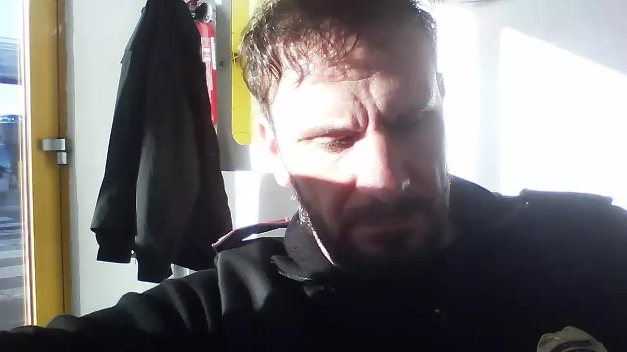 bolognabig on Cam4 