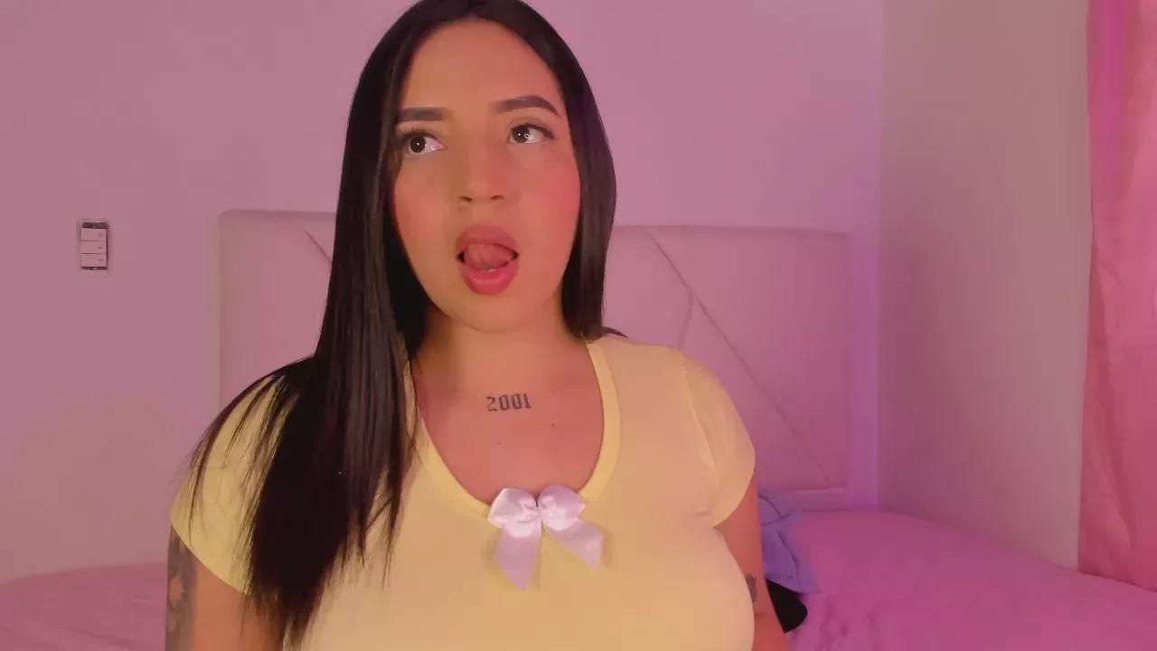 bonniee01 on Cam4 