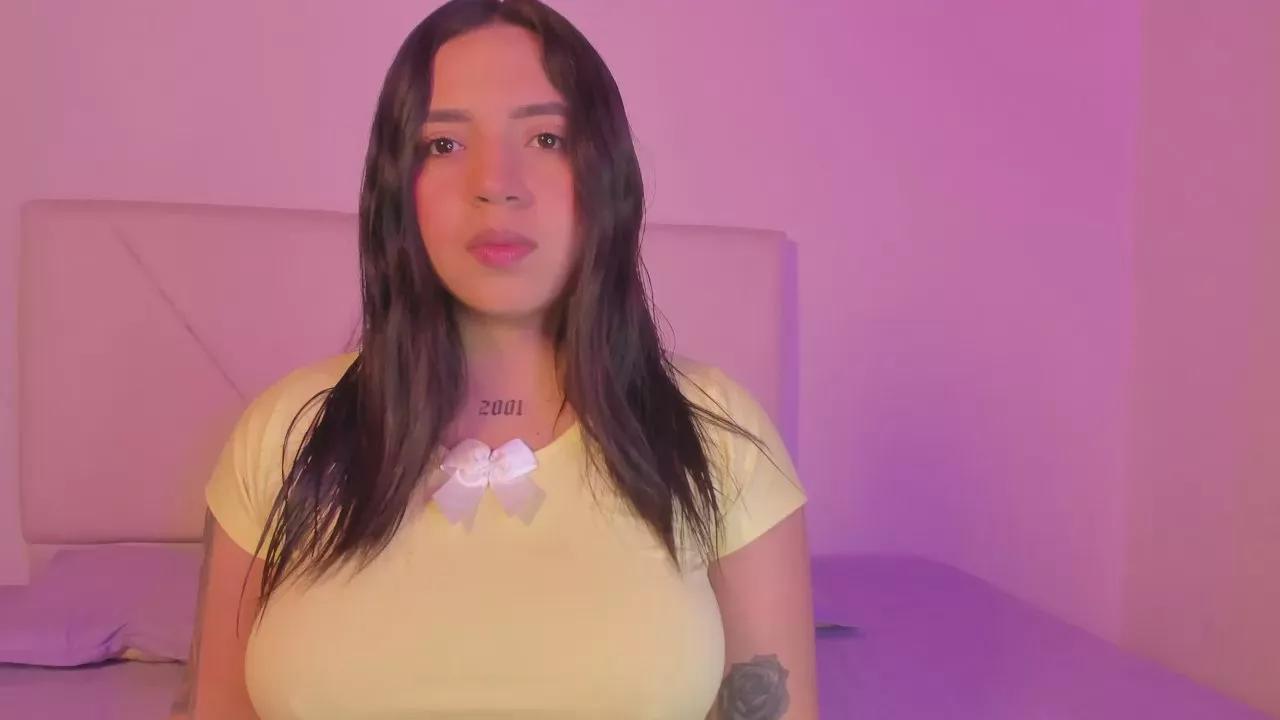 bonniee01 on Cam4 