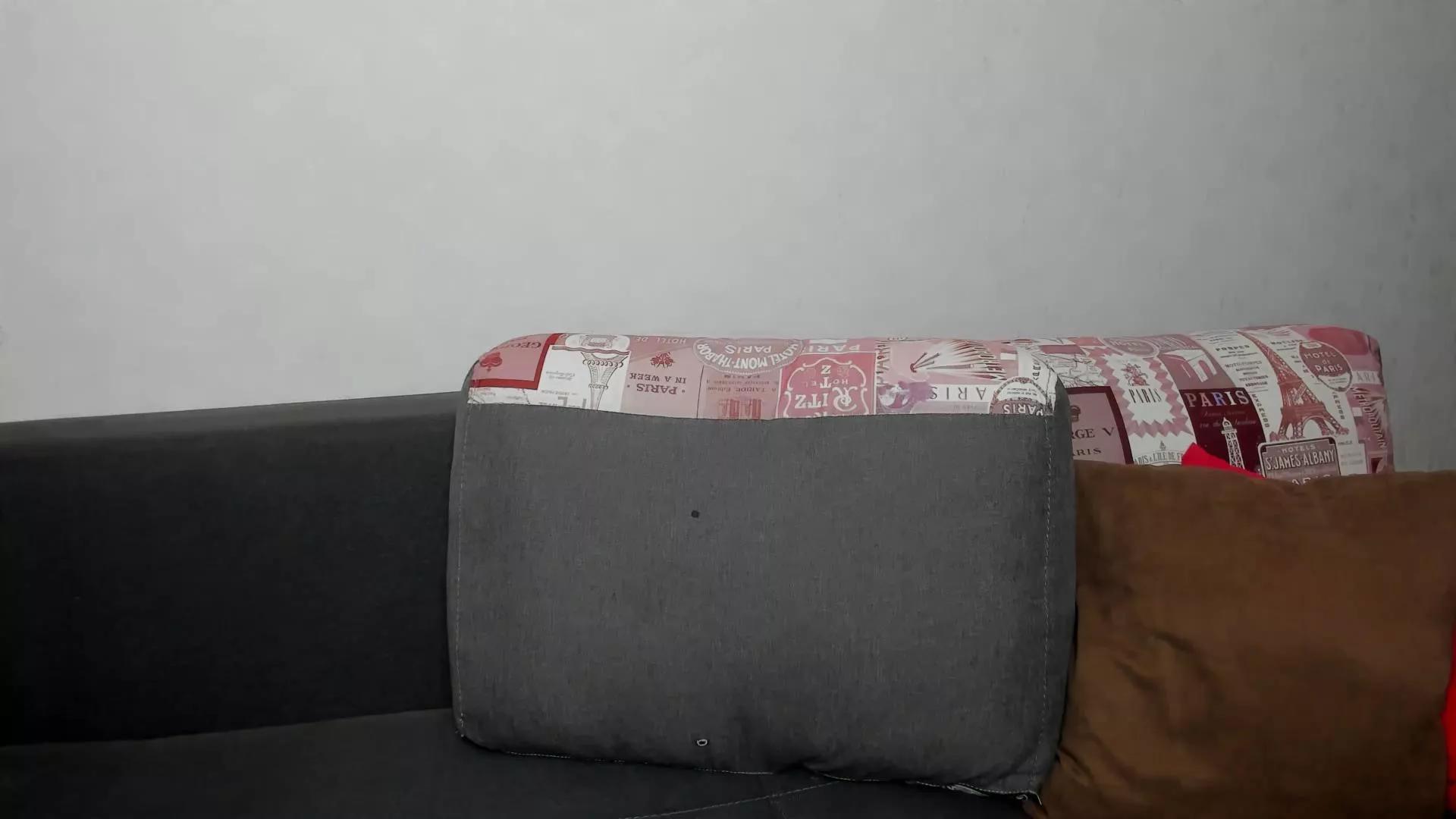 BrilliantGirl on Cam4 