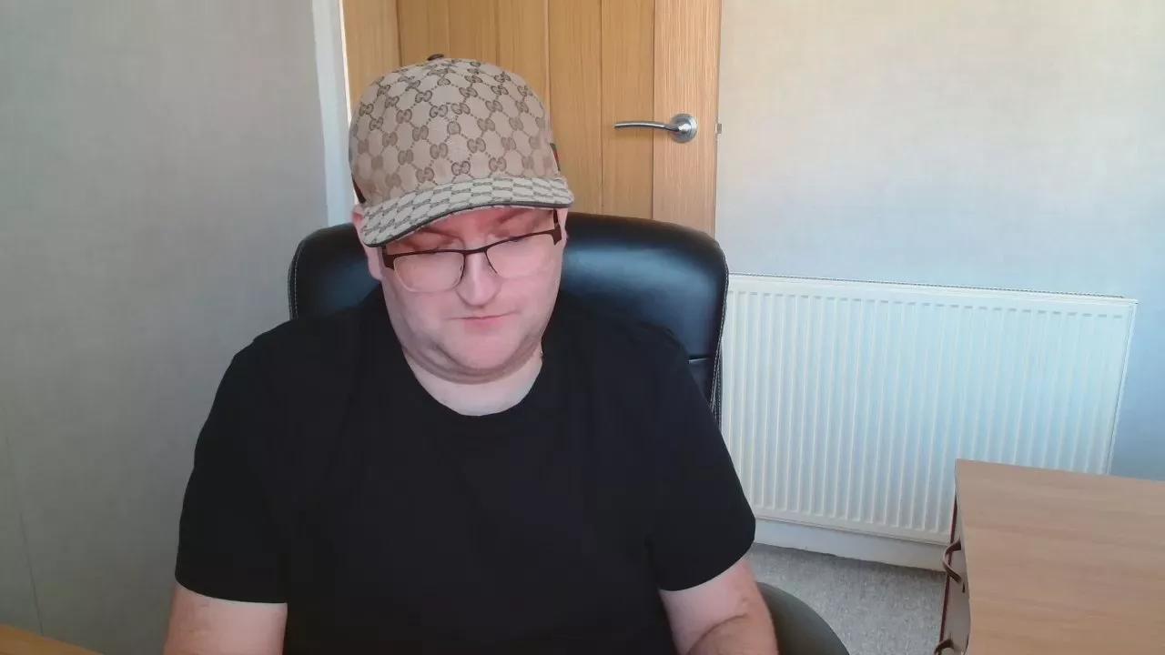 BrummieBoi89 on Cam4 