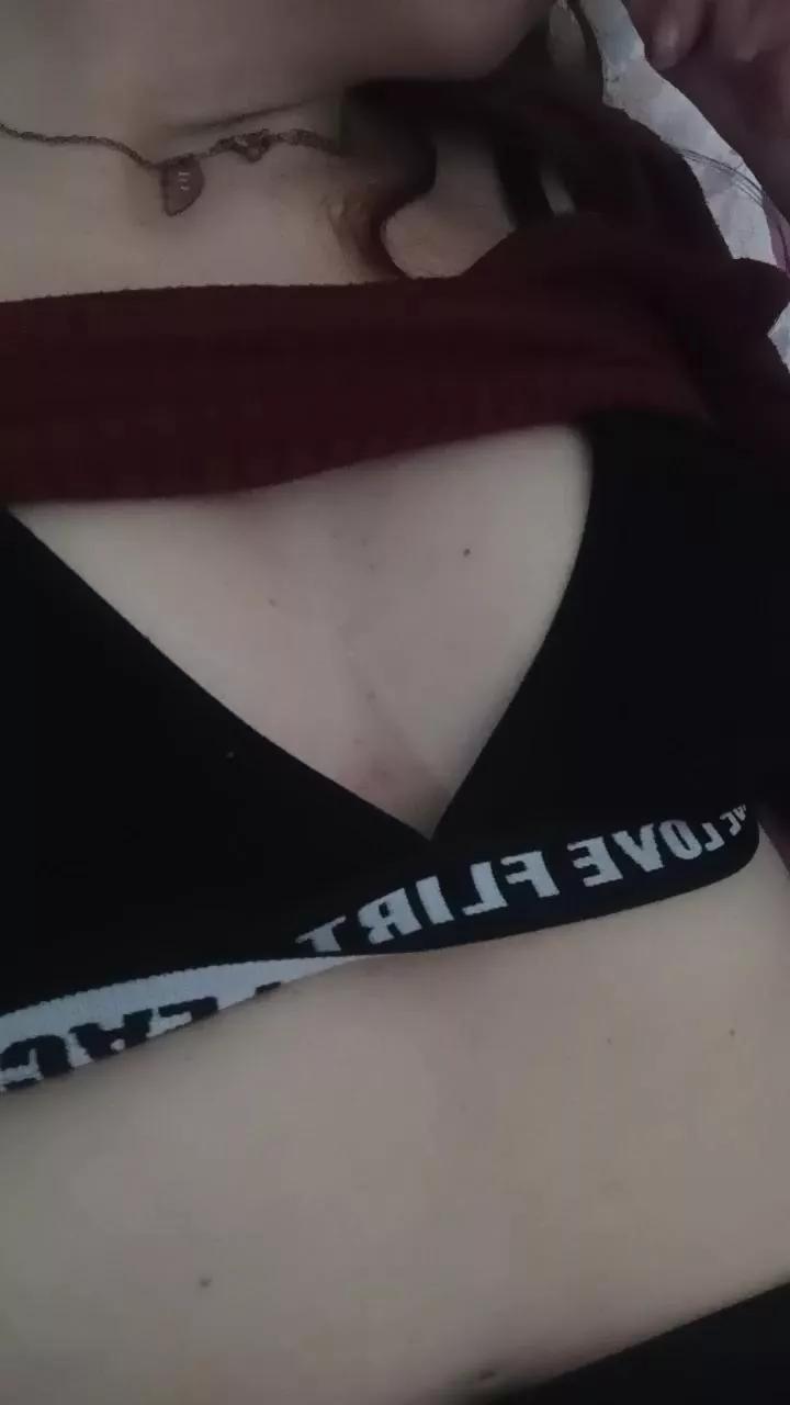 Bruninha_hot4 on Cam4 