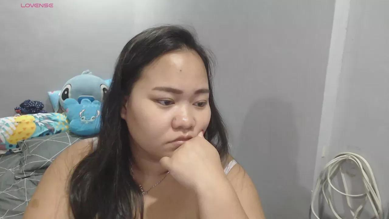 BubbleButtPinay on Cam4 