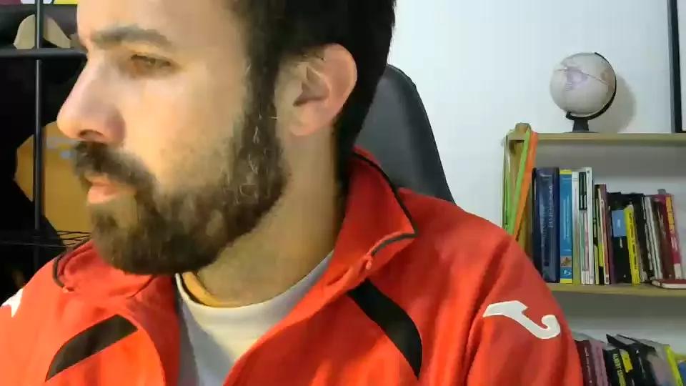Caballero77777 on Cam4 
