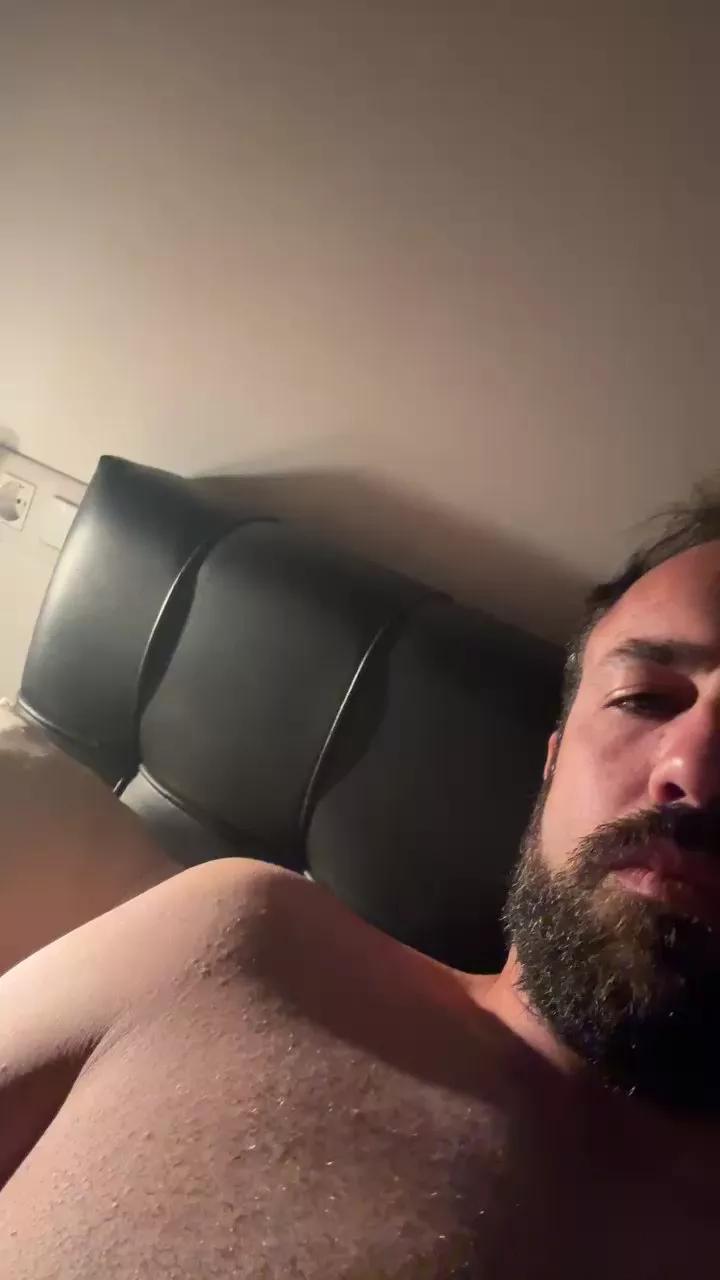 Caballero77777 on Cam4 
