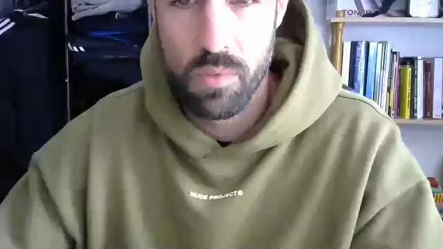 Caballero77777 on Cam4 