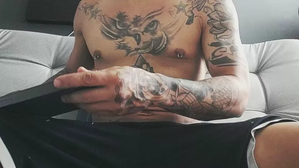 CallMeDouglas on Cam4 