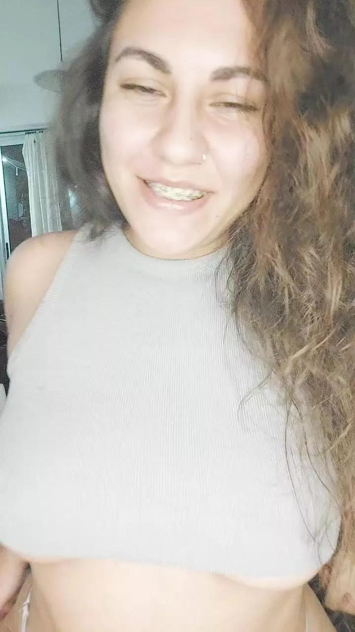 cande27 on Cam4 