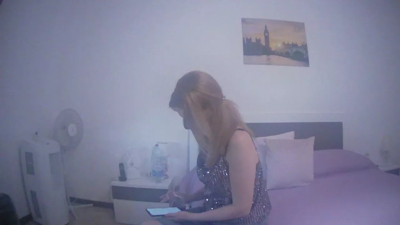 Cassandra1989 on Cam4 