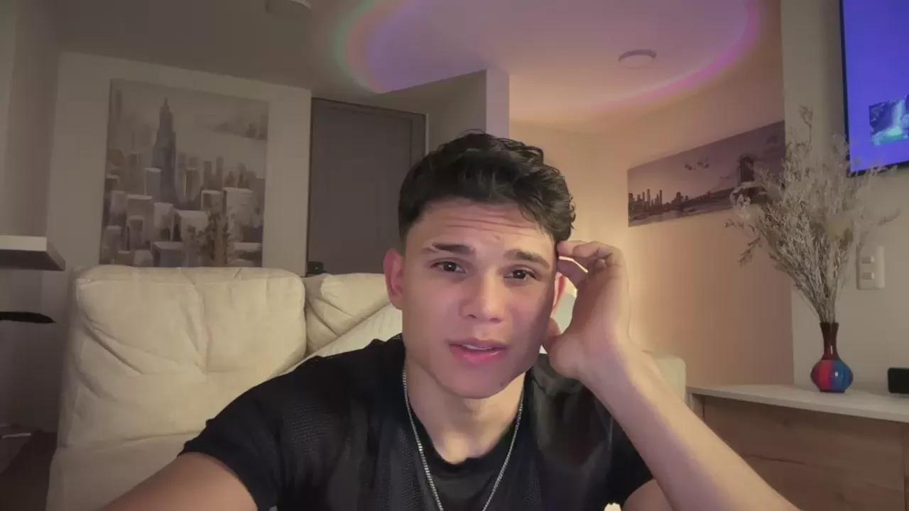 chris_argent on Cam4 