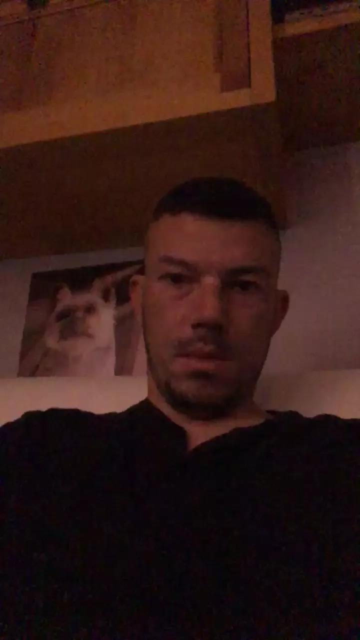 chrys29911 on Cam4 