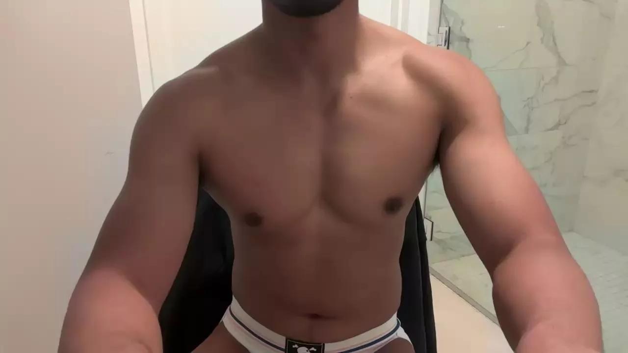 Connorw088 on Cam4 