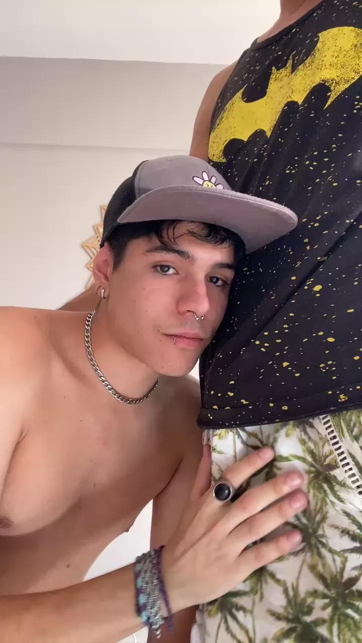 Cucold24 on Cam4 