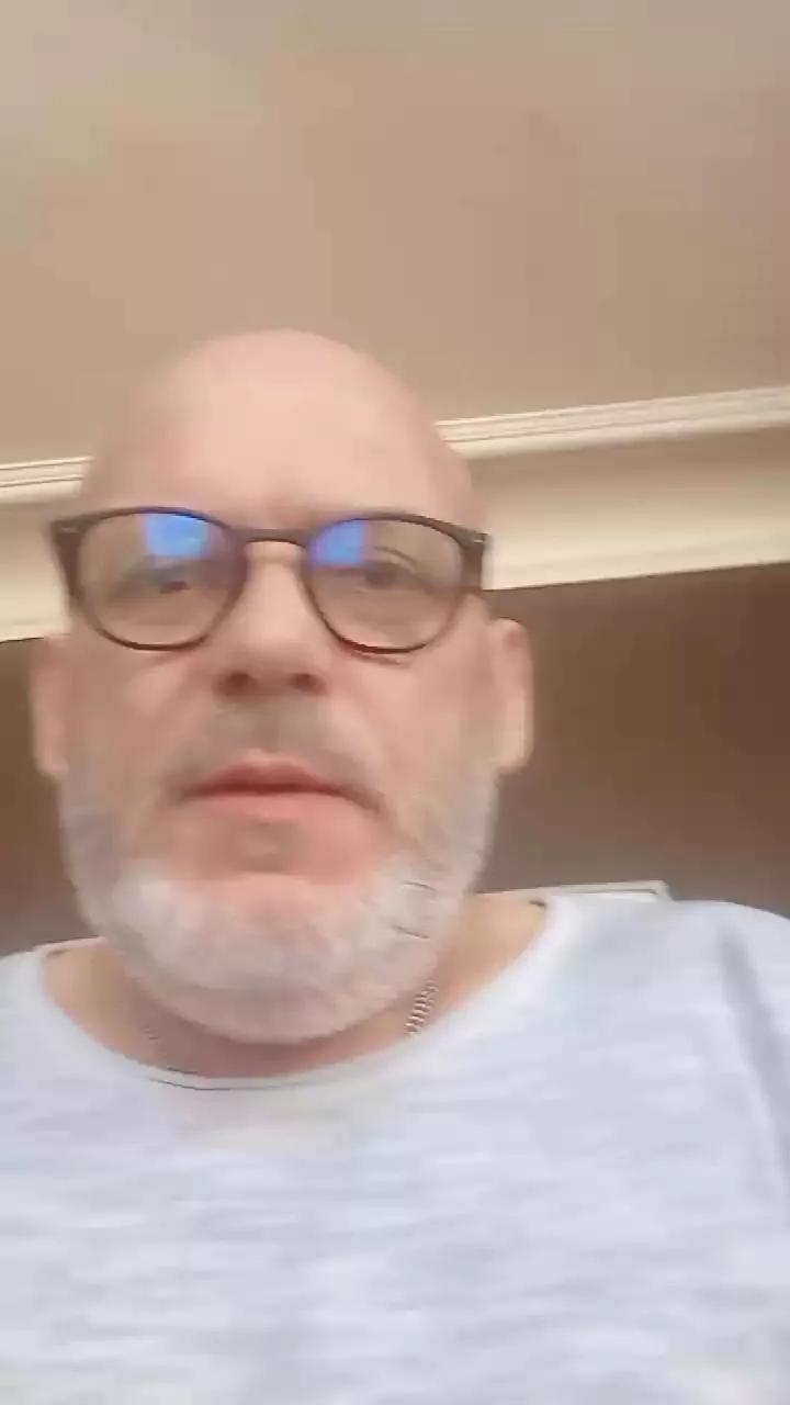 D4DLou1sX on Cam4 