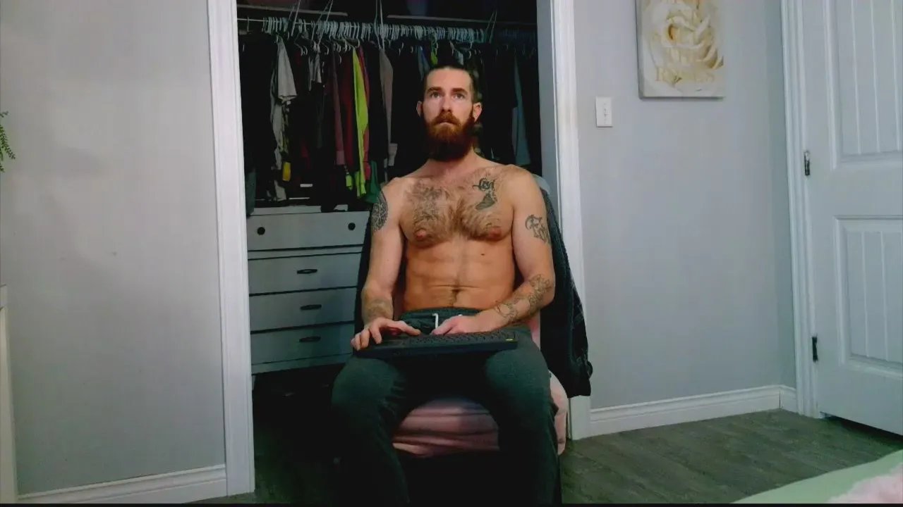 Daddyunlocked1 on Cam4