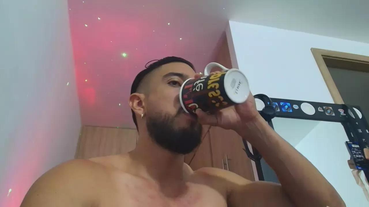 DaveSoldier on Cam4 