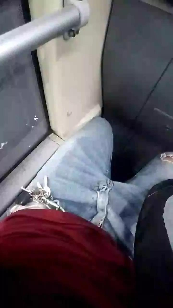 DeBombonnomas on Cam4 